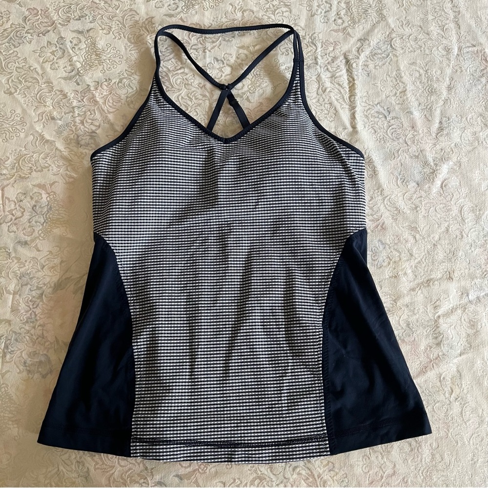 Lululemon Athletica Navy White Plaid Padded Tank Top Adjustable Back Strap sz 8